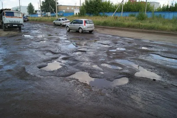 На трех улицах Нижнекамска проведут ямочный ремонт