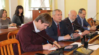 Авторская колонка депутата: - Сократили площадь зеленых зон на 1,5 гектара!