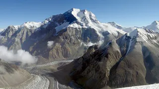 Среди застрявших в горах Памира альпинистов есть брянцы