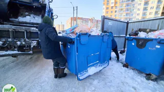 «ЭкоПронск» заявил о зимних сложностях в работе водителей мусоровозов