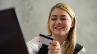 Аналитики ВТБ: выше 60% россиян верят в банки с ИИ-роботами