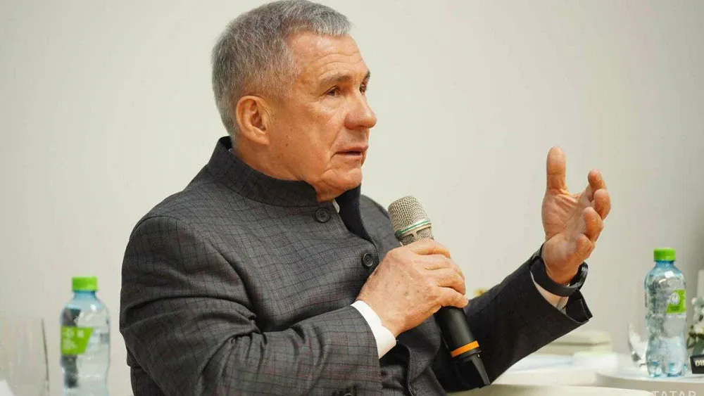 Рустам Минниханов поручил дать оценку проекта птицефабрики в Пестрецах