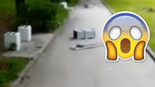 Раскидали урны, разломали лавочки: в Парке Советско-Польского братства повеселились хулиганы