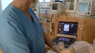 В Коми роддом получил портативный УЗИ-аппарат для анестезиологов