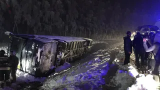 По дороге из Рязани в Орёл в Тульской области перевернулся автобус с детьми