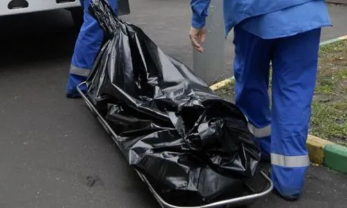 В Нижнекамском магазине мужчина перерезал себе горло