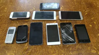 Брянским осуждённым пытались передать крупную партию телефонов