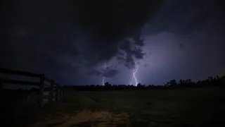 Жителей Рязанской области МЧС предупредило о грозе и ливне 7 мая