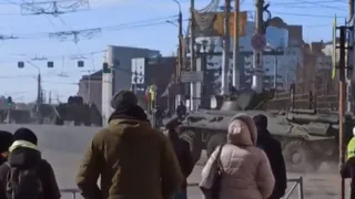 В центре Рязани проехала колонна военной техники