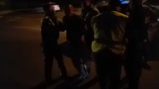 «Они везут меня убивать!»: задержание водителя-наркомана в Брянске попало на видео