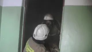 На пожаре на улице Грибоедова в Рязани спасли семь человек 17 июня 2022 года