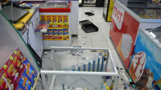 В Нижнекамске 32-летний мужчина, угрожая кассиру трубой, похитил 12 тысяч рублей