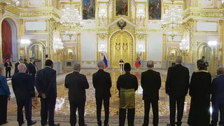 Владимир Путин вручил верительные грамоты послам зарубежных стран