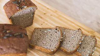 Как сохранить свежесть хлеба: полезные советы