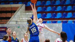 Дебютный сезон женского «Металлурга»: 6-е место и выход в плей-офф