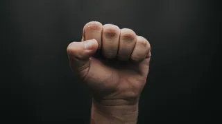 В Пензе подросток вместе со знакомым избил и ограбил пьяного мужчину