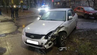 В Рязани в ДТП с Renault пострадали 18-летний водитель и его 17-летний пассажир
