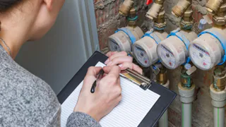 "С 1 мая - полный запрет": всех, у кого есть счетчики в квартире, ждет новое правило