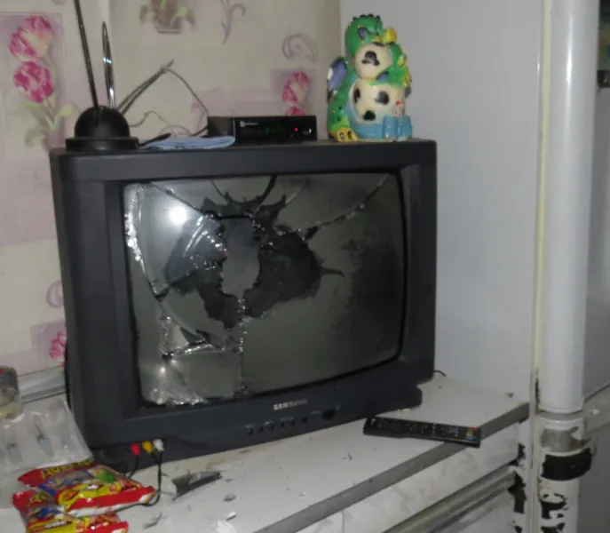 Полиция Чувашии задержала дебошира, устроившего погром и обокравшего соседа