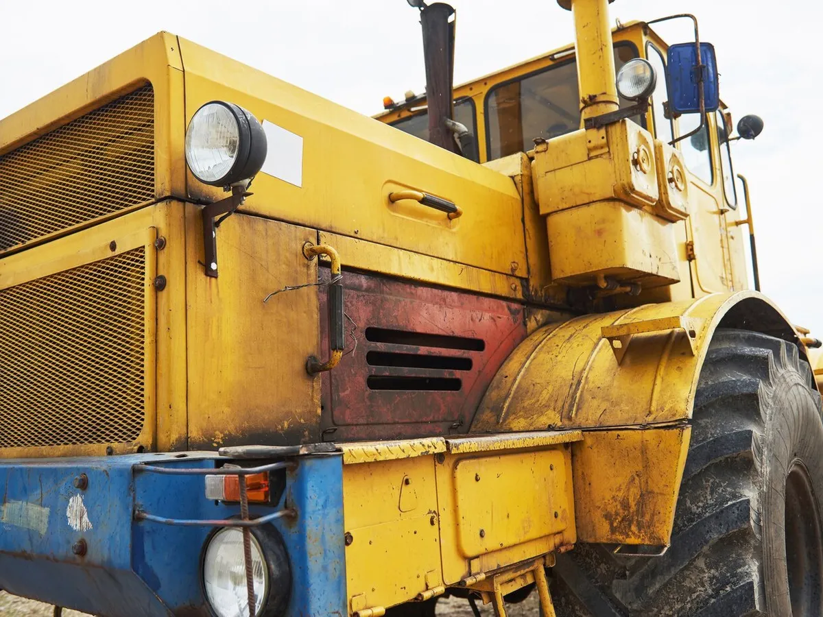 В Челябинской области водитель бульдозера насмерть задавил рабочего