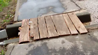 "И так сойдет". Что думают рязанцы о новом тротуаре на Большой