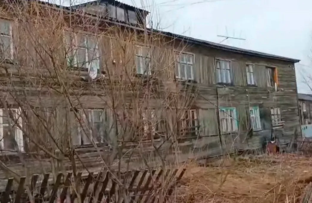 В одном из районов Коми пенсионера из разрушающего дома переселили в ветхий