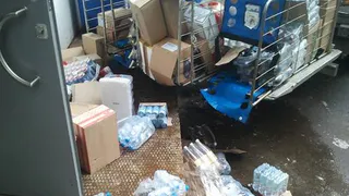 По неосторожности: в Нижнекамске продавец "Магнита" во время работы сломала обе ноги