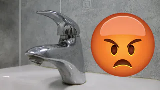 «На нашей улице две недели нет холодной воды»: пора обращаться в Роспотребнадзор с жалобой