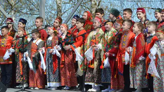 В музее-заповеднике Есенина под Рязанью 1 мая праздновали Красную горку