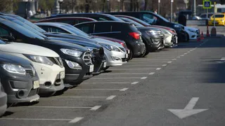 В 2022 году рязанцев оштрафовали на 780 тысяч рублей за парковку на газонах