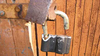 Поймали: в Нижнекамске задержано трое серийных грабителей