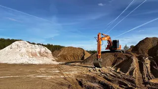 К зимнему обслуживанию дорог область заготовила 60% от необходимого объема реагентов