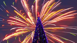 В трех районах Брянска запустят новогодние фейерверки