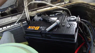 В Рязани в марте двое юношей крали автомобильные аккумуляторы