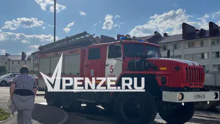 В центре Пензы загорелся автомобиль BMW