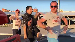 В полиции прокомментировали танцы на дороге в центре Рязани