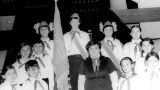 Кто старое помянет: Любимова раскритиковали за фото из юности