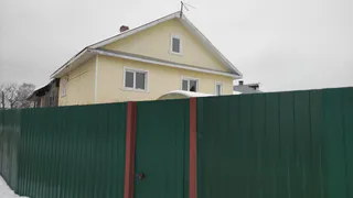 Почему зимой под крышей дома копится сырость и как её устранить: забытое изобретение плотника Петра Слухова - простое и надежное