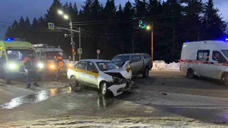 В ДТП на эжвинской трассе травмы получила пассажирка такси