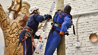 Уникальный центр в Коми учит правильно действовать в ЧС на высоте