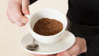 Отходы в красивой банке: названы бренды кофе, которые лучше не покупать даже по большой скидке