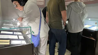 В Магнитогорской картинной галерее открылась необычная выставка миниатюрной графики