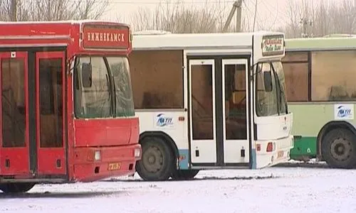В Нижнекамске сокращают автобусные пригородные рейсы