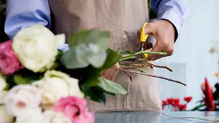 Приметы и запреты на 5 декабря: сегодня нельзя дарить живые цветы