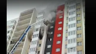 В Рязани загорелась квартира в многоэтажке на улице Большой. Видео