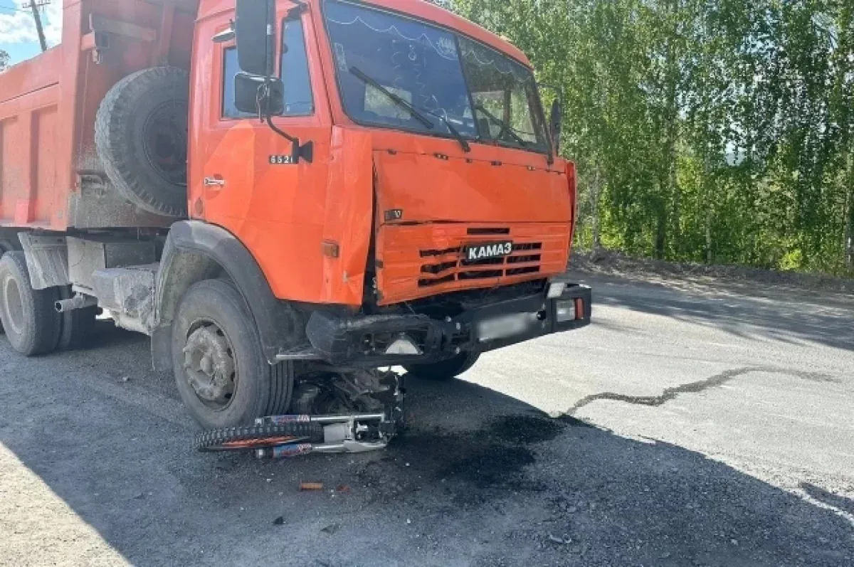 В Челябинской области байкер погиб в лобовом ДТП с грузовиком