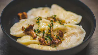 Улучшитель теста для вареников: 3 добавки - и вареники как пух, во рту тают - тонкое, эластичное и не рвется