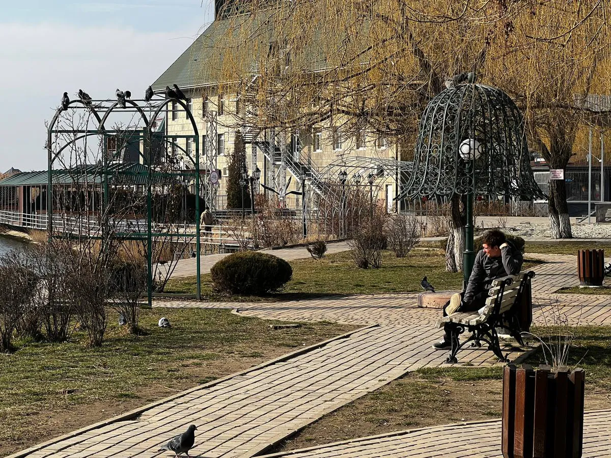 Гидрометцентр: сильные дожди и штормовой ветер нагрянут на пять округов России