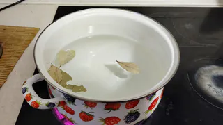 Нельзя кидать пельмени в кипящую воду - и вот почему. Запомните раз и навсегда - вот как правильно