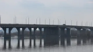 На мосту через Оку в Рязани ограничат проезд для грузовиков с 20 февраля